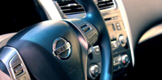 Ile jedzie Nissan GT-R R35?