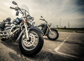 Czy w motorze są światła pozycyjne?