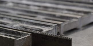 Jaka stał na wykrojniki?