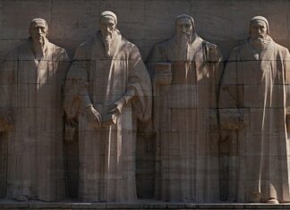 Czym się różni Lux od lumena?