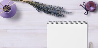 Jak napisać Rainbow High?