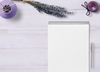 Jak napisać Rainbow High?