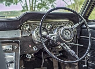 Ile kilometrów jest z Ziemi na Księżyc?