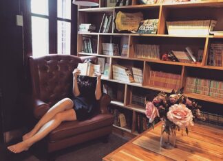 Jaki fotel do czytania książek?